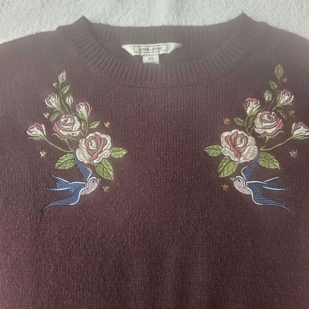 Adam Levine Collection Embroidered Floral Bird Knit Sweater - XS - Burgundy